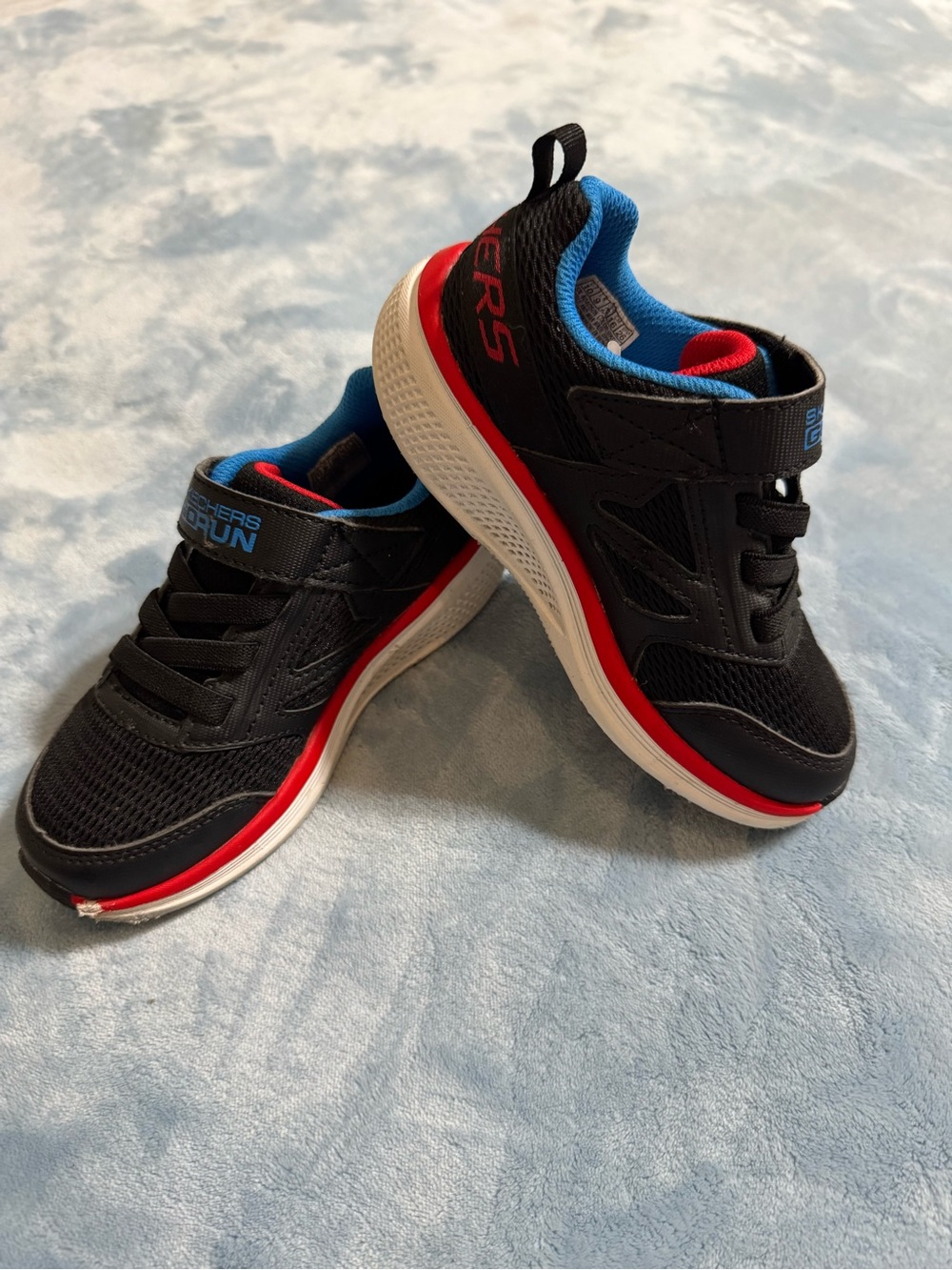 Skechers Boys Black, Red & Blue Lightweight Sneakers
